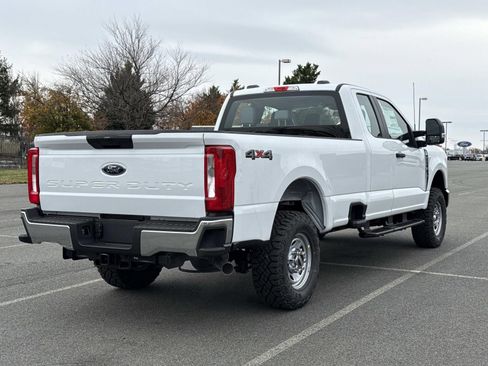 New 2026 Ford F250 XL w/ XL Off-Road Package image 3