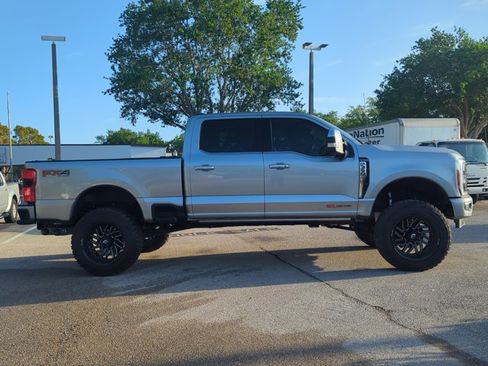 Used 2024 Ford F350 Platinum image 4