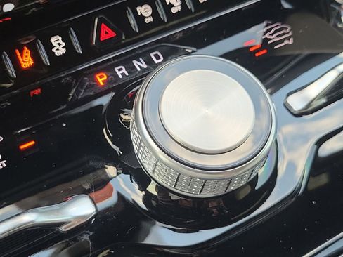 New 2025 Jeep Wagoneer Series III w/ Quick Order Package 25C Super image 26