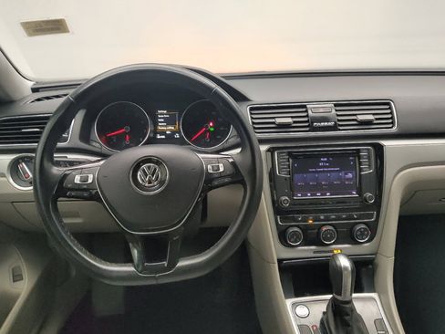Used 2019 Volkswagen Passat 2.0T Wolfsburg w/ Wheels & Sunroof Package FWD image 22