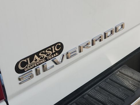 New 2025 Chevrolet Silverado 2500 W/T w/ WT/CX Safety Package image 9