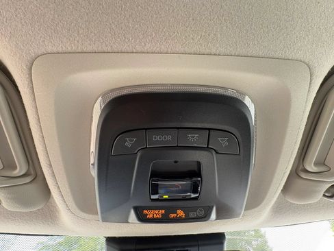 Used 2025 Toyota Corolla LE FWD image 42