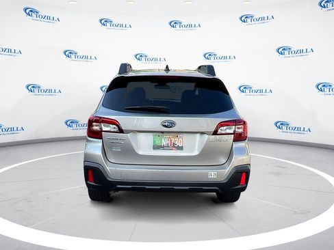 Used 2019 Subaru Outback 2.5i Limited AWD/4WD image 4
