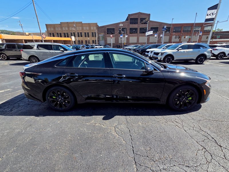 New 2027 Kia K5 GT FWD image 8