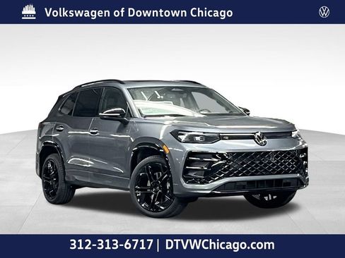 New 2026 Volkswagen Tiguan SE R-Line image 1