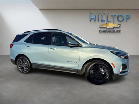 Used 2022 Chevrolet Equinox RS image 3