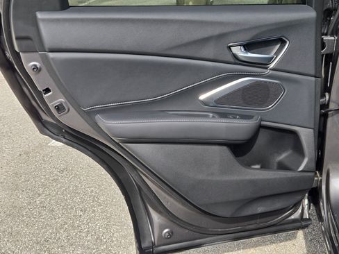Used 2025 Acura RDX SH-AWD image 16