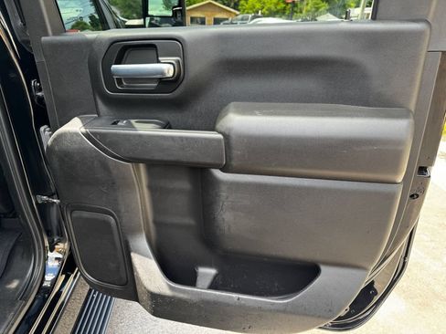 Used 2022 Chevrolet Silverado 2500 Custom w/ Custom Value Package AWD/4WD image 30