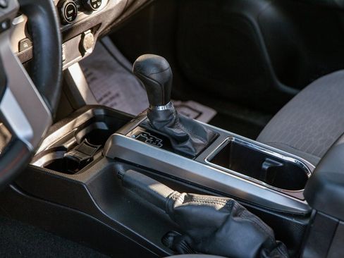 Used 2016 Toyota Tacoma SR5 image 14