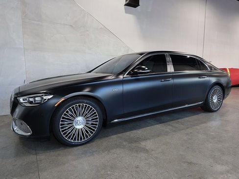 Used 2024 Mercedes-Benz Maybach S 680 4MATIC image 4