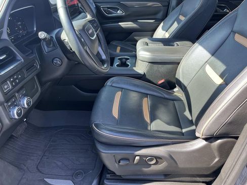 Used 2023 GMC Yukon AT4 image 11