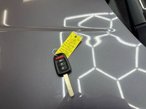 Used 2019 Honda HR-V LX image 37