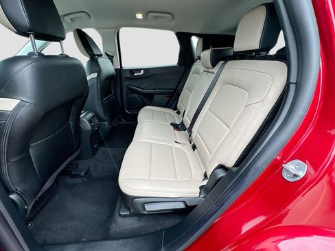 Used 2022 Ford Escape SEL FWD image 28