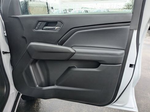 New 2025 GMC Canyon Elevation w/ Convenience Package image 27