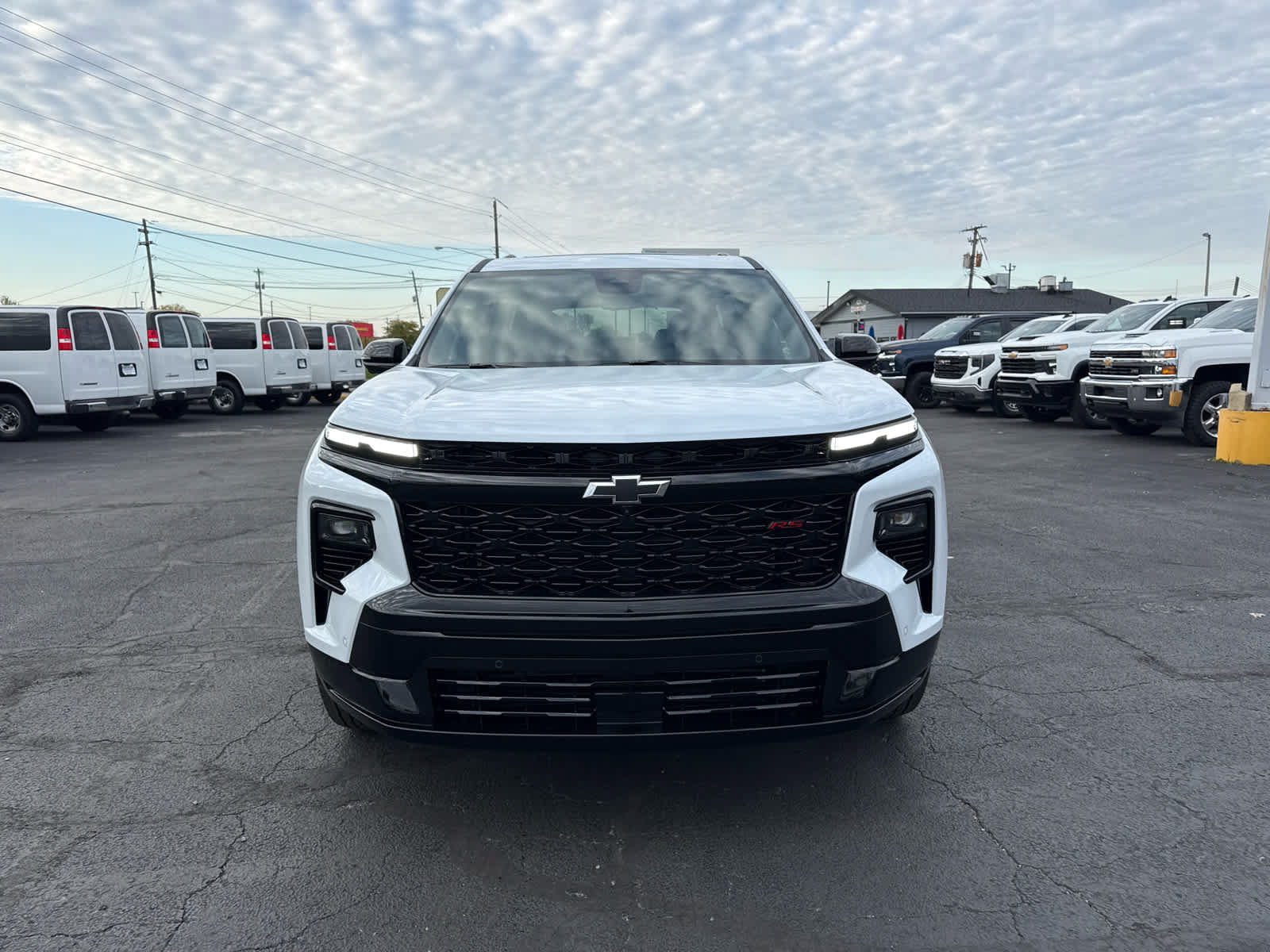 New 2027 Chevrolet Traverse RS w/ LPO, Floor Liner Package AWD/4WD image 8