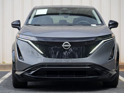 Used 2025 Nissan Ariya FWD image 6