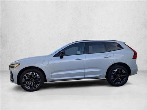 New 2026 Volvo XC60 T8 Plus w/ Climate Package image 6