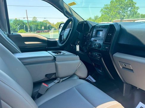 Used 2018 Ford F150 XL w/ Equipment Group 101A Mid AWD/4WD image 10