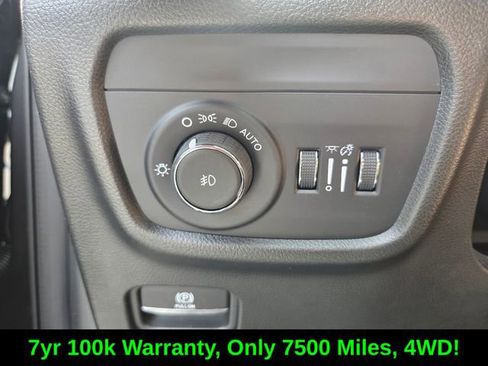Certified 2025 Jeep Grand Cherokee Limited w/ Luxury Tech Group II AWD/4WD image 22