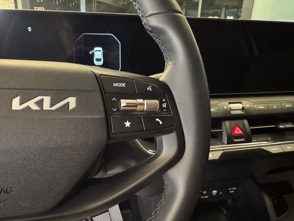 Used 2025 Kia K4 EX FWD image 12