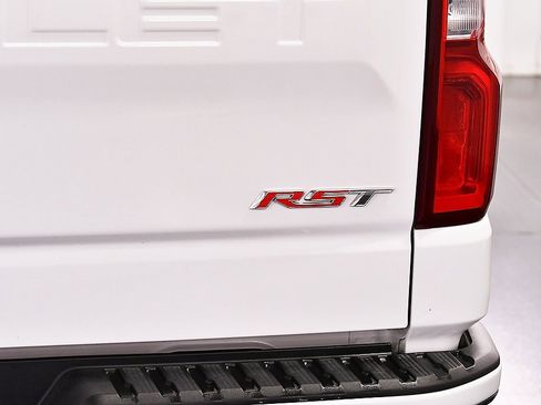 Used 2023 Chevrolet Silverado 1500 RST image 12