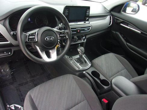 Used 2021 Kia Seltos LX AWD/4WD image 10