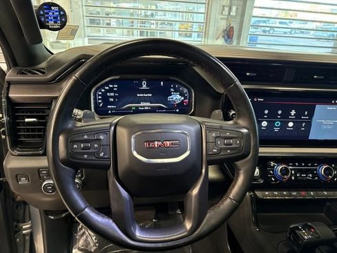 Used 2024 GMC Sierra 1500 AT4 w/ Technology Package AWD/4WD image 13