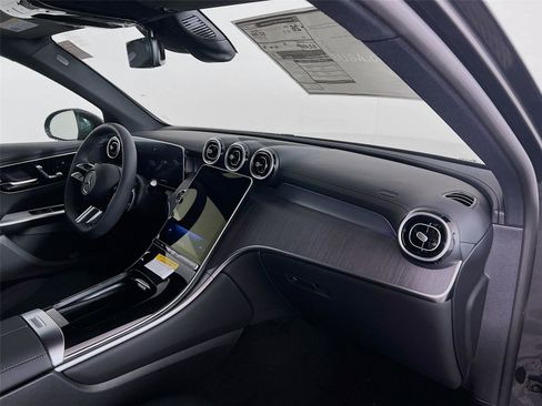 Certified 2025 Mercedes-Benz GLC 300 4MATIC image 26