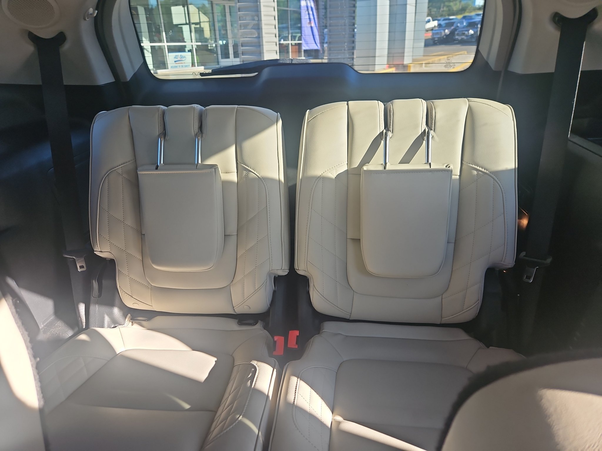 Used 2017 Ford Explorer Platinum AWD/4WD image 29
