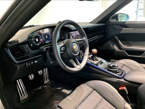 New 2026 Porsche 911 Carrera T image 4