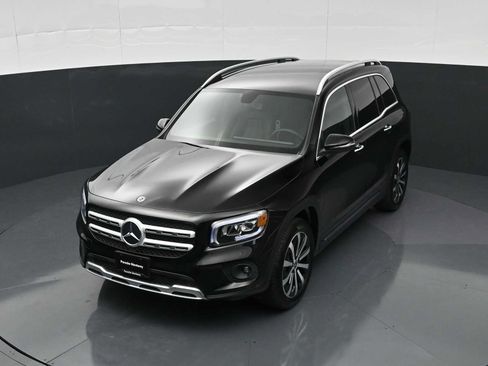 Used 2022 Mercedes-Benz GLB 250 image 28