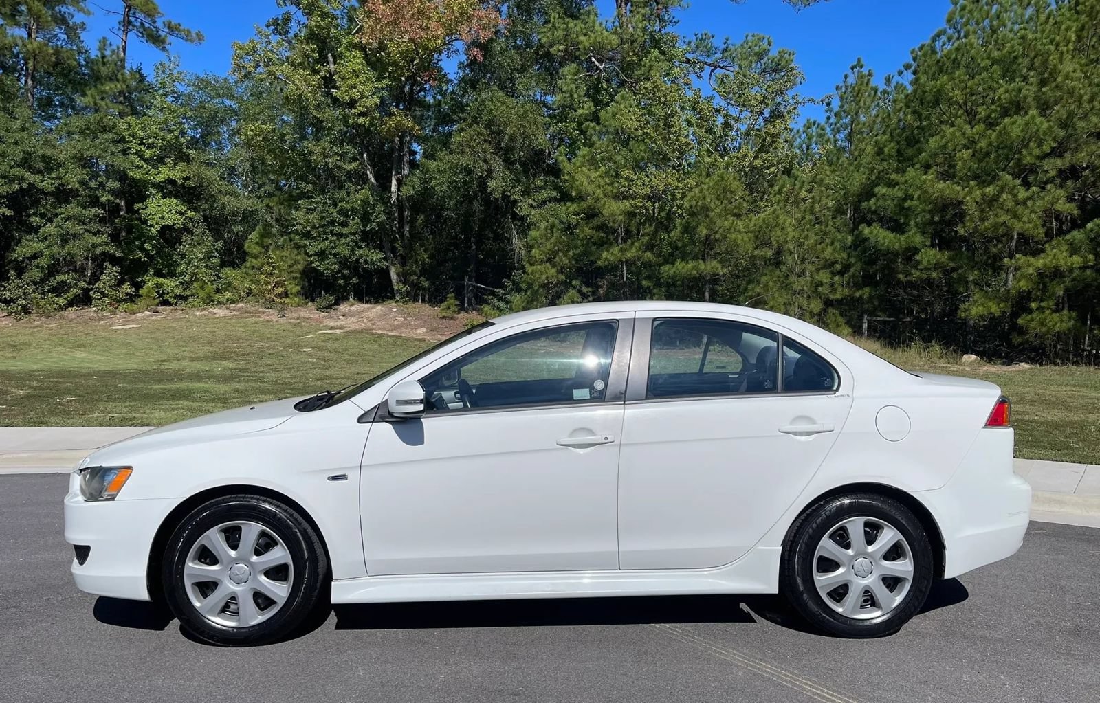 Used 2015 Mitsubishi Lancer ES FWD image 4