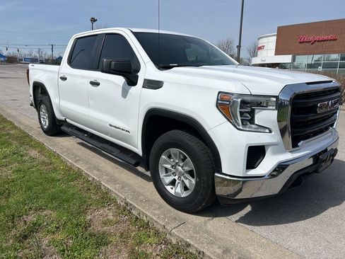 Used 2021 GMC Sierra 1500 4x4 Crew Cab w/ Sierra Value Package image 2