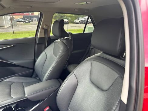 Certified 2024 Kia Niro FWD image 8