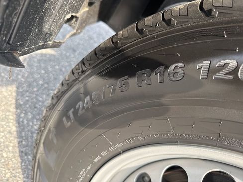 Used 2025 Mercedes-Benz Sprinter 2500 image 25