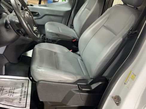 Used 2017 Ford Transit 150 130 Medium Roof RWD image 5