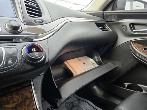 Used 2014 Chevrolet Impala LT w/ Convenience Package image 15