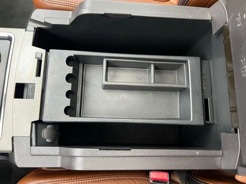 Used 2014 Ford F250 Platinum w/ FX4 Off-Road Package image 33