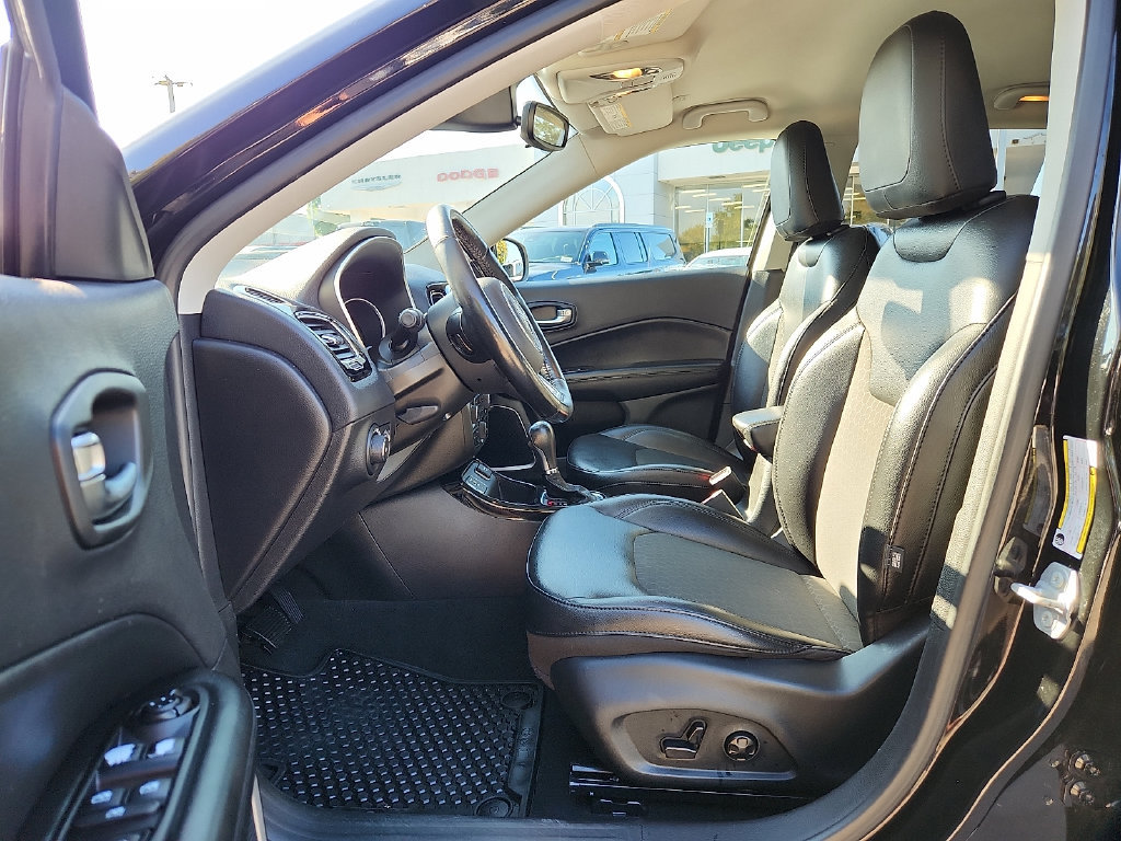 Used 2020 Jeep Compass Latitude FWD image 13