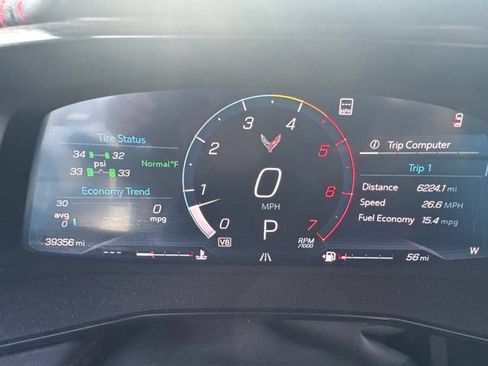 Used 2021 Chevrolet Corvette Stingray Convertible w/ Z51 Performance Package RWD image 11