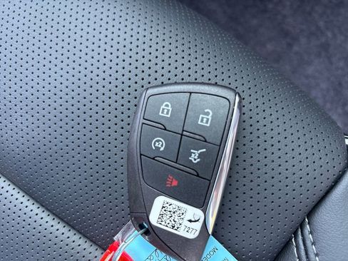 New 2026 Buick Enclave Avenir w/ Super Cruise Package FWD image 57