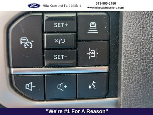 Used 2024 Ford Expedition Limited AWD/4WD image 12