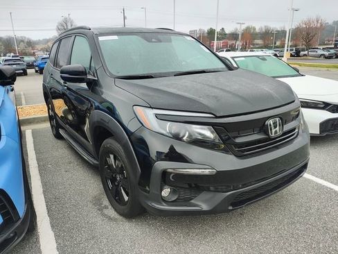 Used 2022 Honda Pilot TrailSport image 3