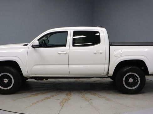 Used 2023 Toyota Tacoma SR AWD/4WD image 7