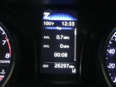 Used 2021 Toyota Camry SE FWD image 31