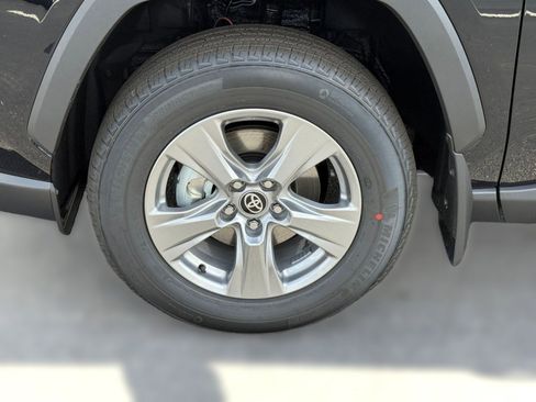 Certified 2025 Toyota RAV4 XLE w/ Convenience Package image 12
