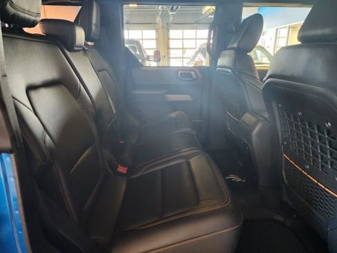 Used 2021 Ford Bronco Badlands image 15