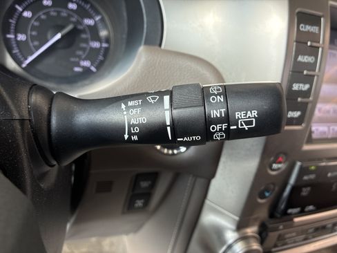 Used 2013 Lexus GX 460 Premium AWD/4WD image 23