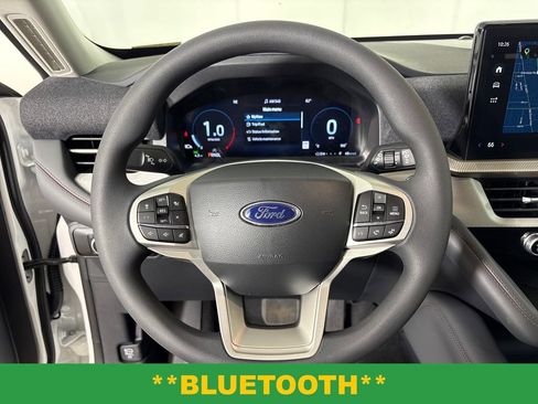 New 2026 Ford Explorer Active RWD image 18