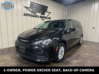 Used 2021 Chrysler Voyager LX image 1